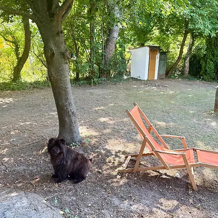 Rege 32 Vendeghaz بيت للعطل Szántód